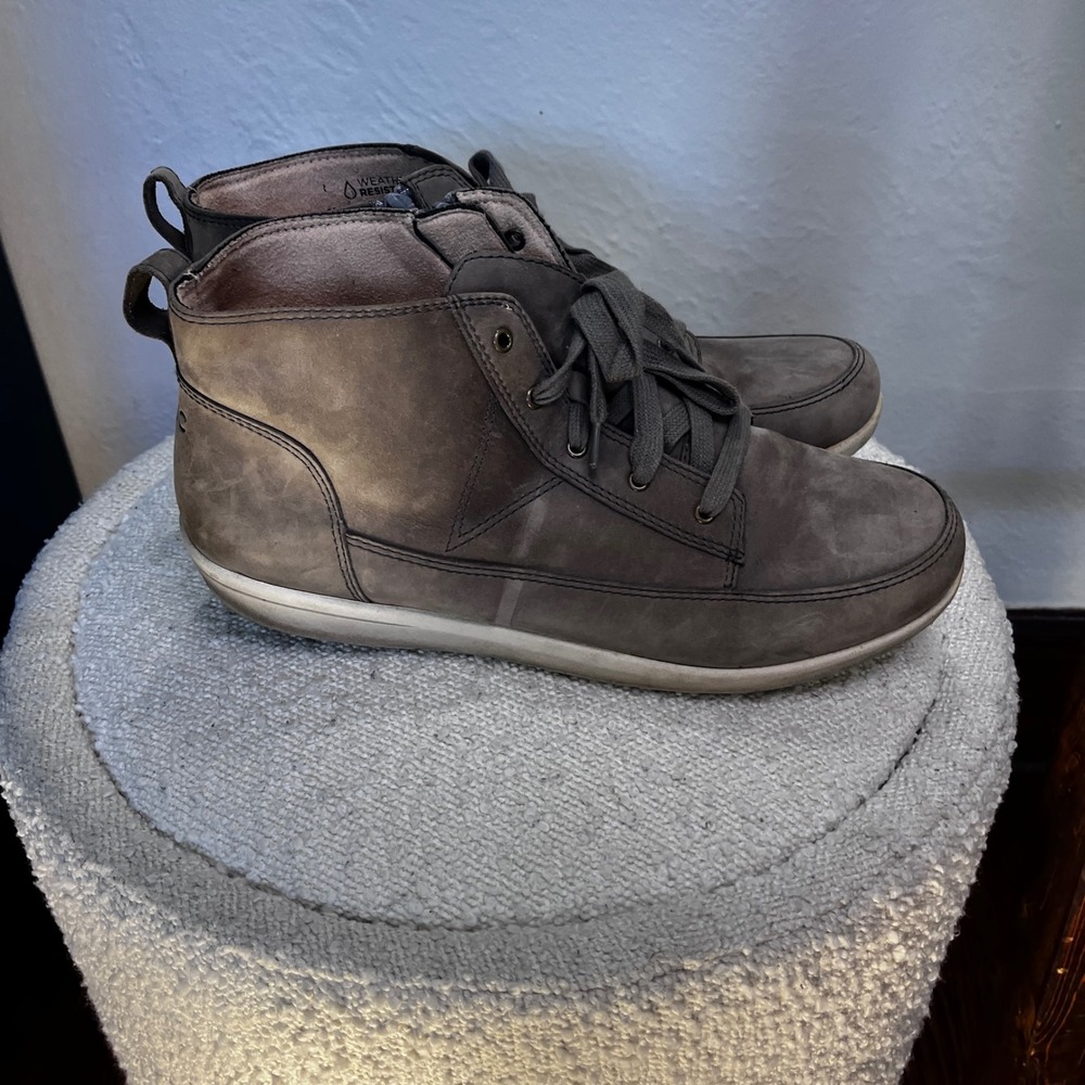 Vionic Shawna Brown Leather Weather Resistant High Top Sneakers Wide 11 TVW5438 - Picture 7 of 11